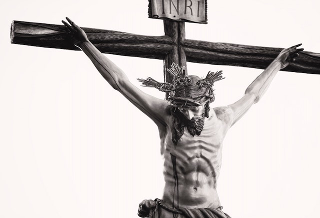 Jesus Crist hung to death image.